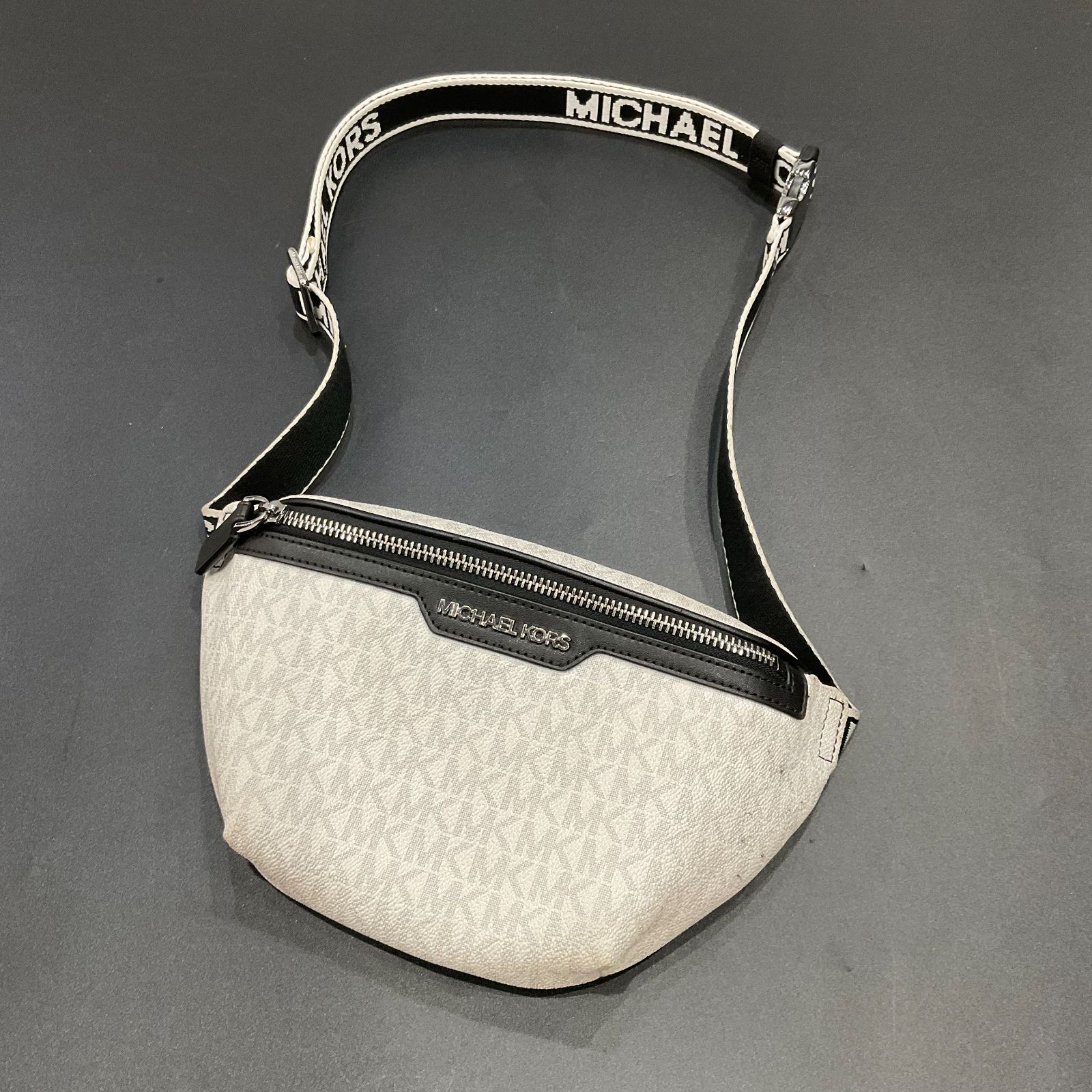 マイケルコース ウエストポーチ B25083463