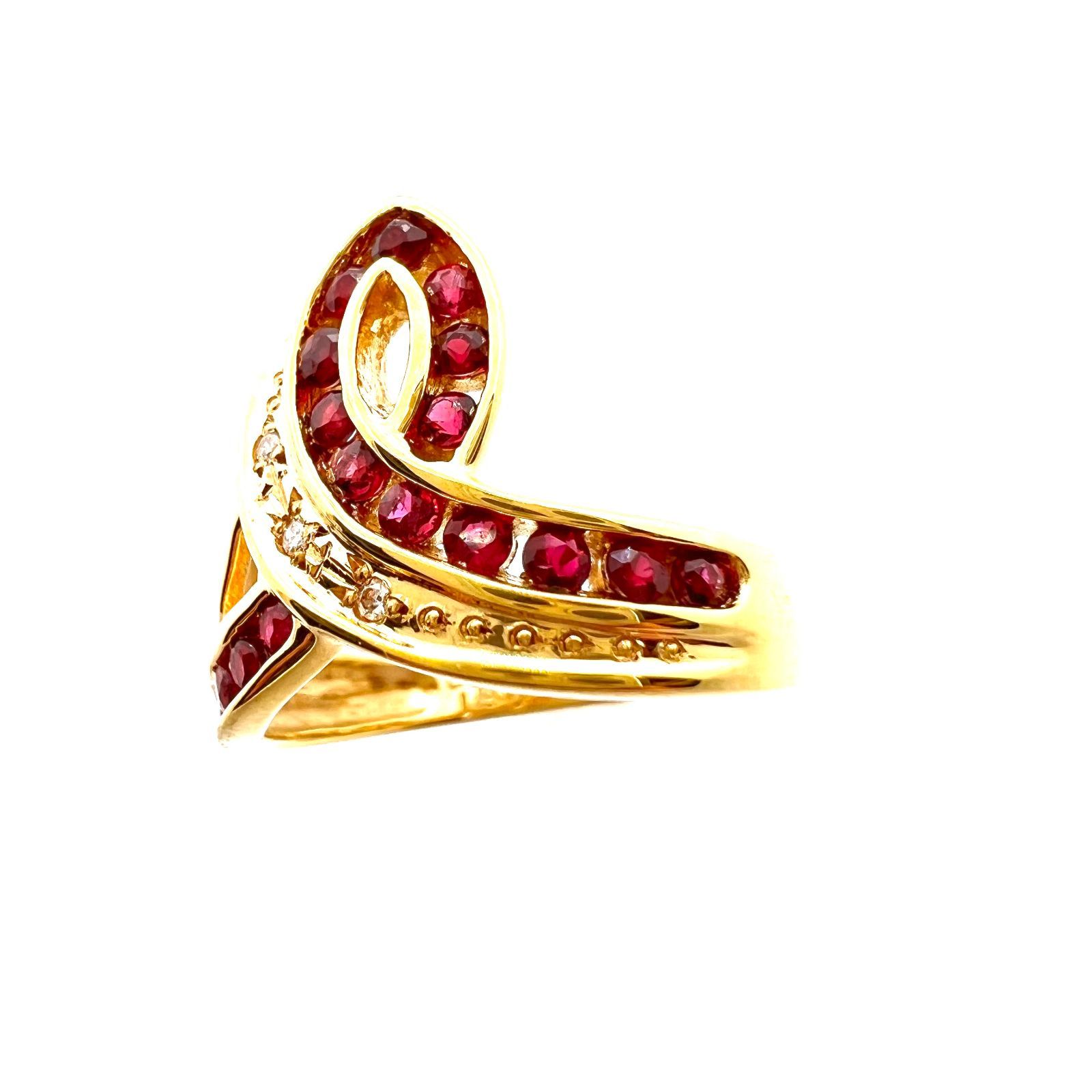 K18ダイヤモンド＆ルビーデザインリング - メルカリ