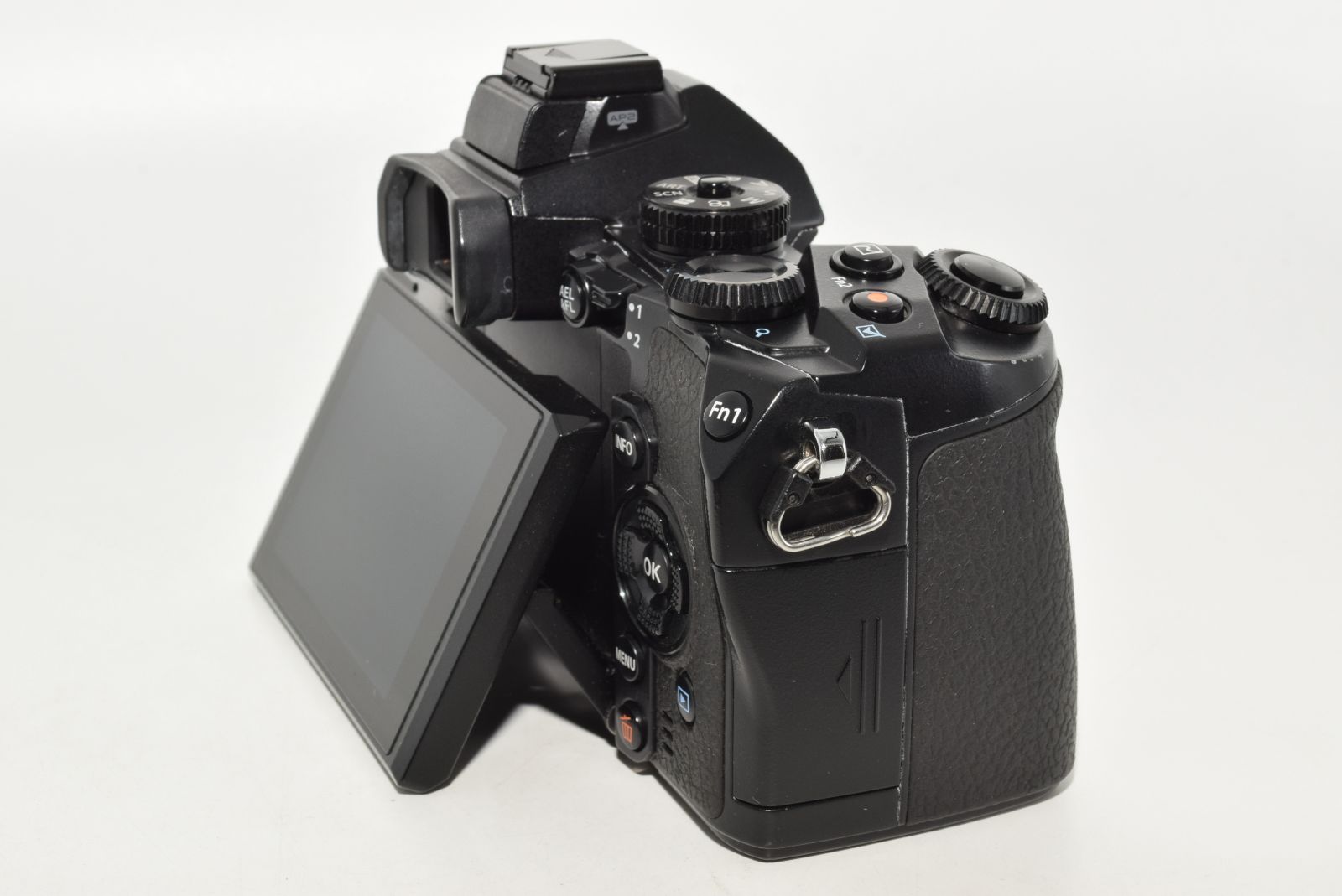 OLYMPUS E-M1 ミラーレス一眼 45mmレンズ付き OLYMPUS E-M1 ミラーレス一眼 45mmレンズ付き 250045☆極上☆OLYMPUS