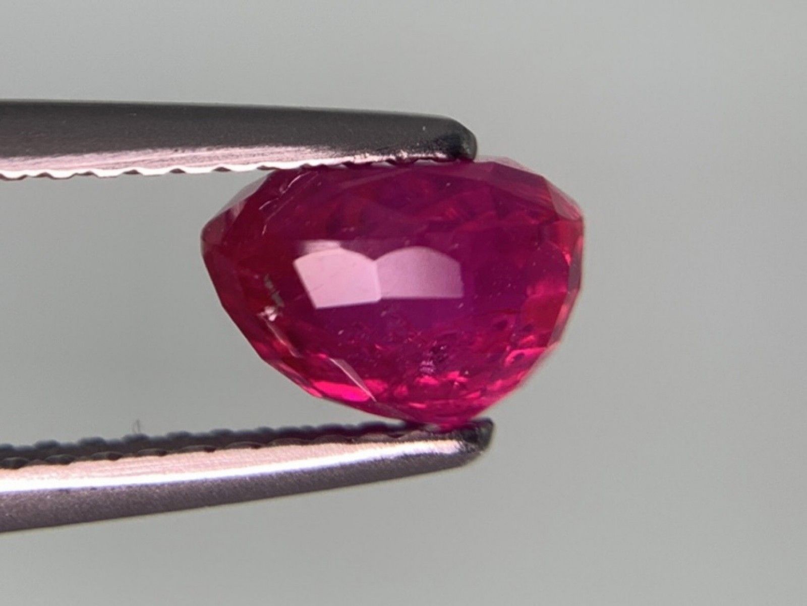 GIA宝石鑑別書付き 天然 ルビー ビルマ産 Purplish Red 2.64ct 縦7.58㎜×横6.50㎜×高さ5.29㎜ 779Y - メルカリ