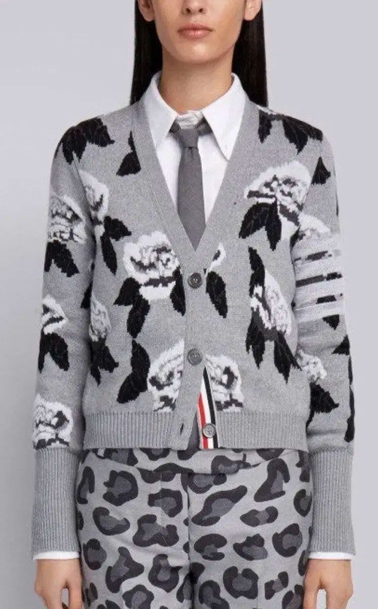 Thom Browne トム ブラウン カーディガン 女性用 フラワー 刺繡 デパート |