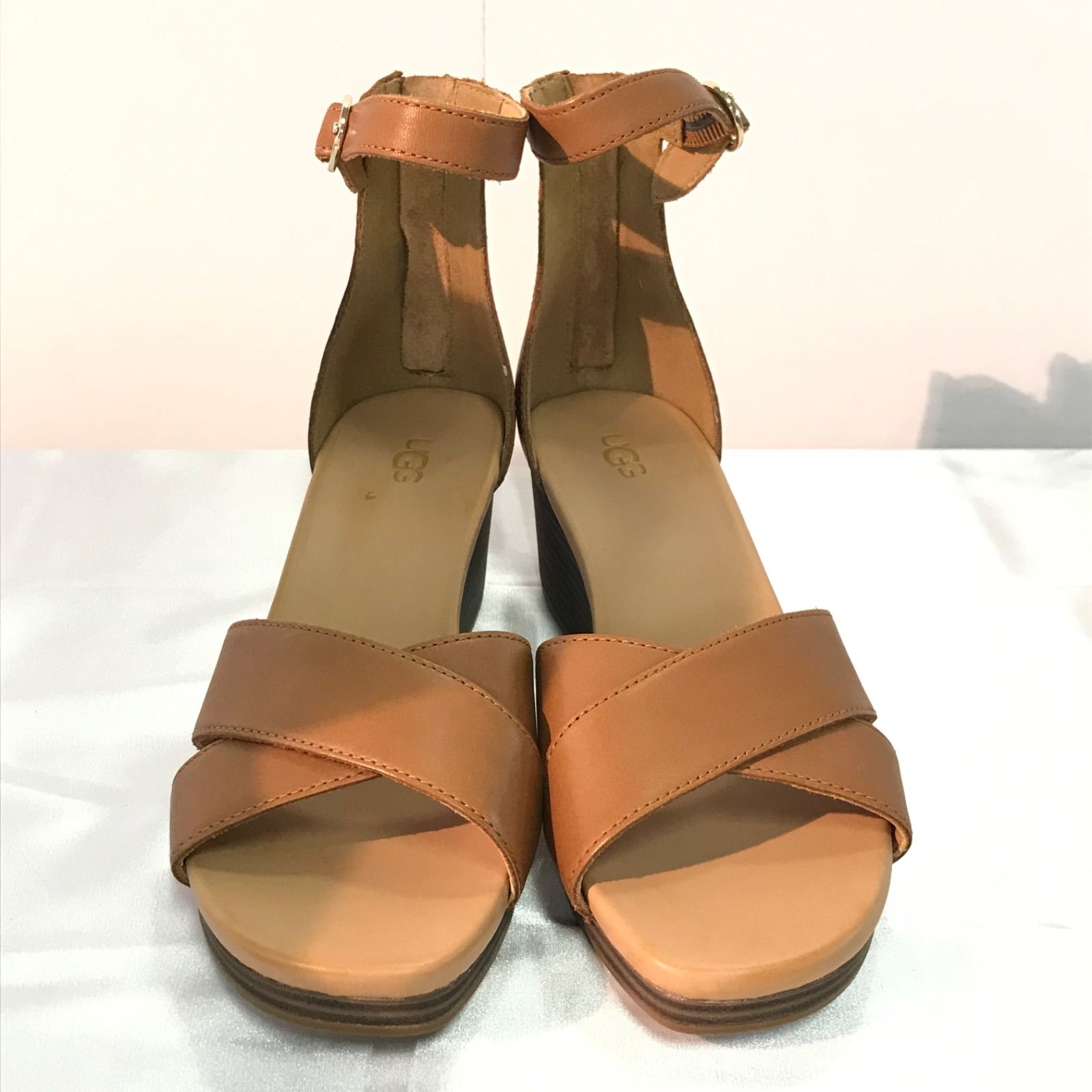 UGG ウエッジサンダル　25cm UGG EUGENIA ウェッジウッドサンダル Eugenia Leather Wedge