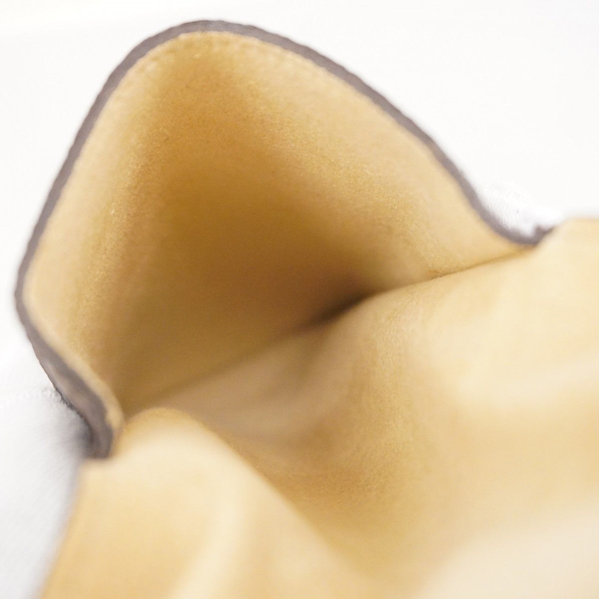 モノグラム エテュイリュネットラバ