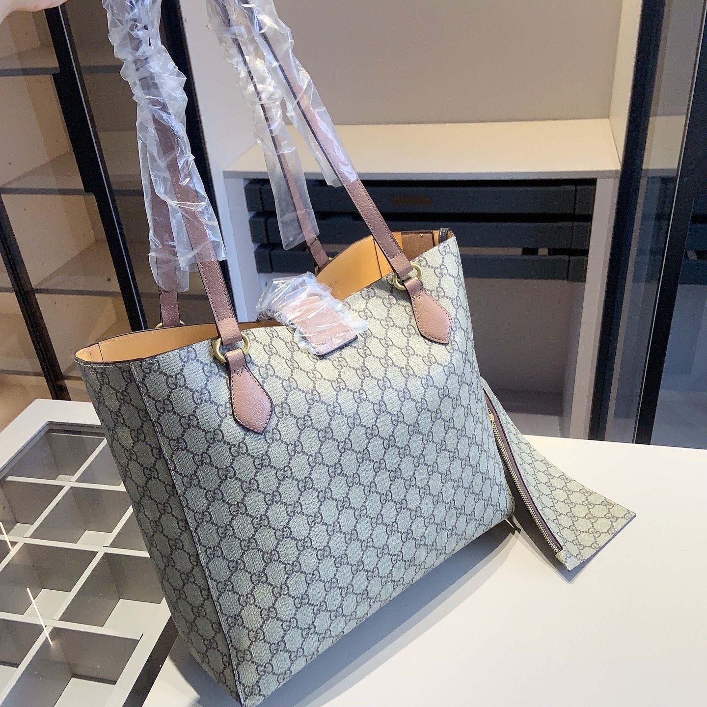 GUCCI トートバッグと財布 セット 今日特価】GUCCI シリーズセットバッグ, トートバッグ