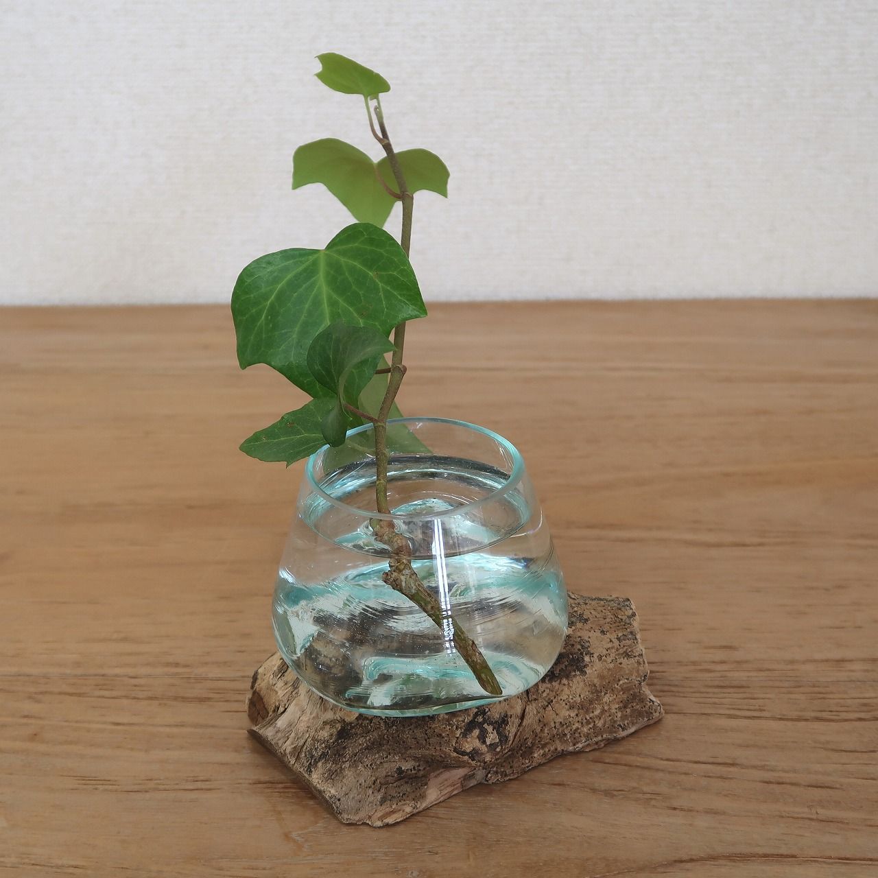 スリランカ︎置物︎木︎ガラス作品︎花瓶︎ベース-ベストセラー