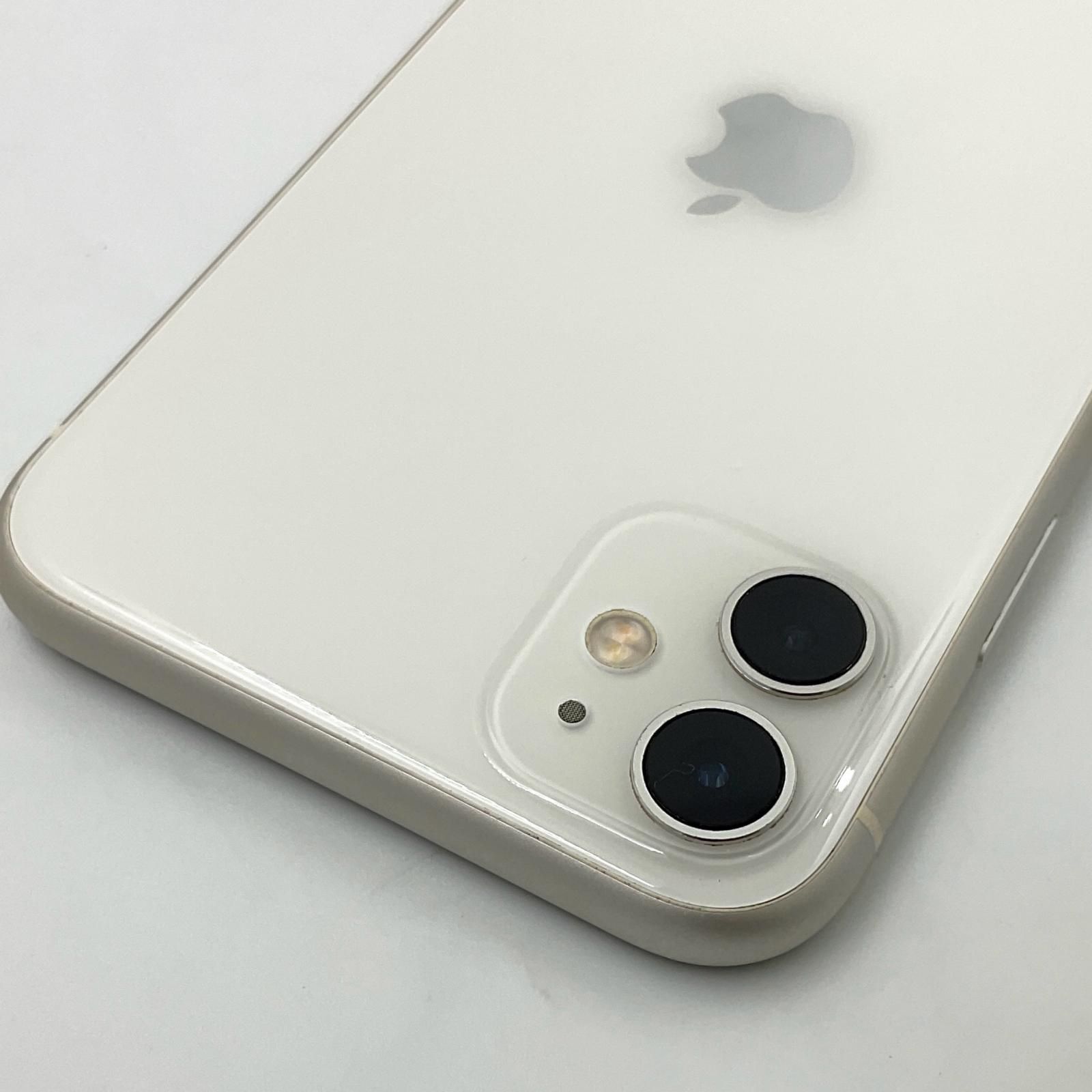 iPhone 11 ホワイト 64 GB au iPhone 11 ホワイト 64 GB au iPhone 11