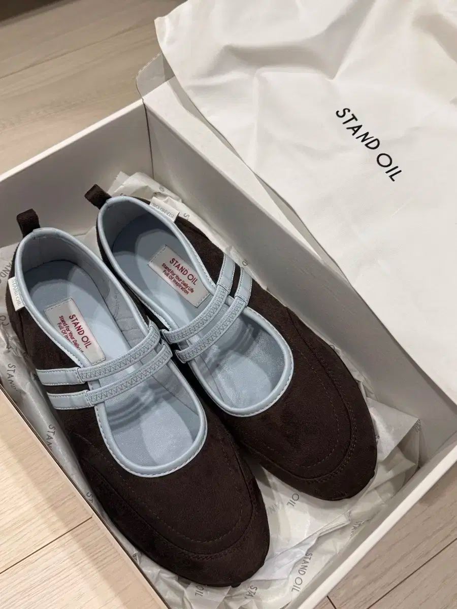 新品 スタンドオイル ストラップ MARY JANE(メリージェーン) スニーカーズ マロン コンビ 230