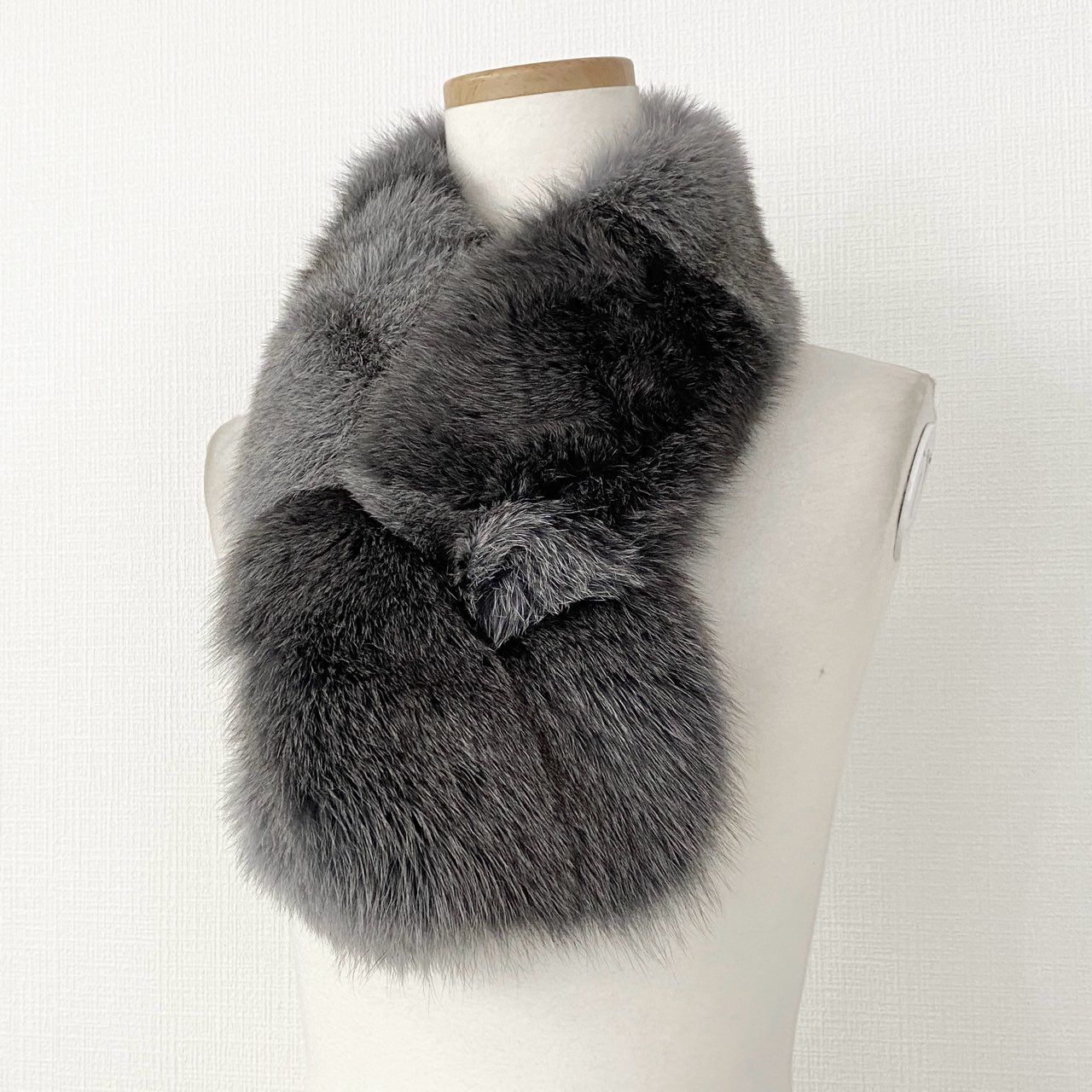 十仁プラザ ヌートリア毛皮マフラー☆ 十仁プラザ ヌートリア毛皮マフラー☆