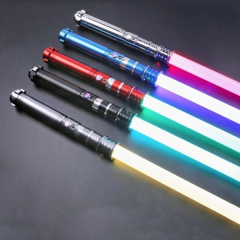 ライトセーバー おもちゃ LEDソード 光る剣 光るソード 光る刀 サウンドエフェクト 12種類のライト変化 男の子 プレゼント お歳暮 クリスマス