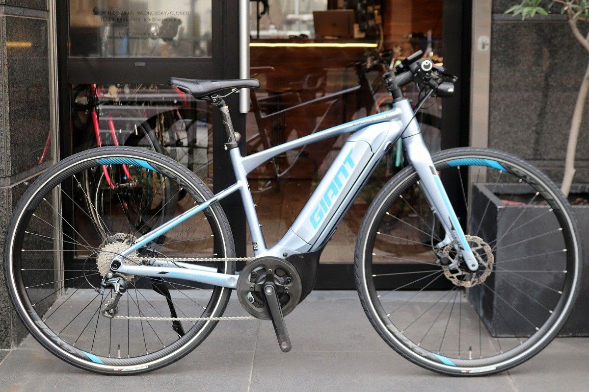 Giant ロードバイク ホワイトESCAPE RX Sサイズ(空気入れ付