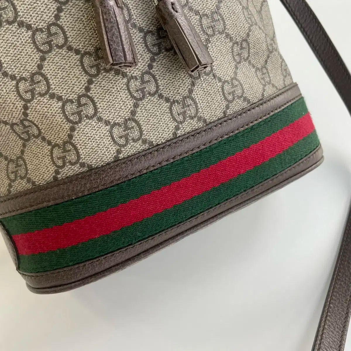 グッチ オフィディア