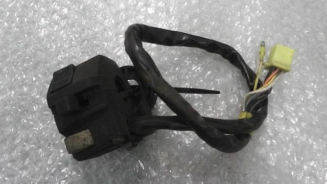 バンディット250　GJ74A　の　ハンドルスイッチ　左:#1602471305