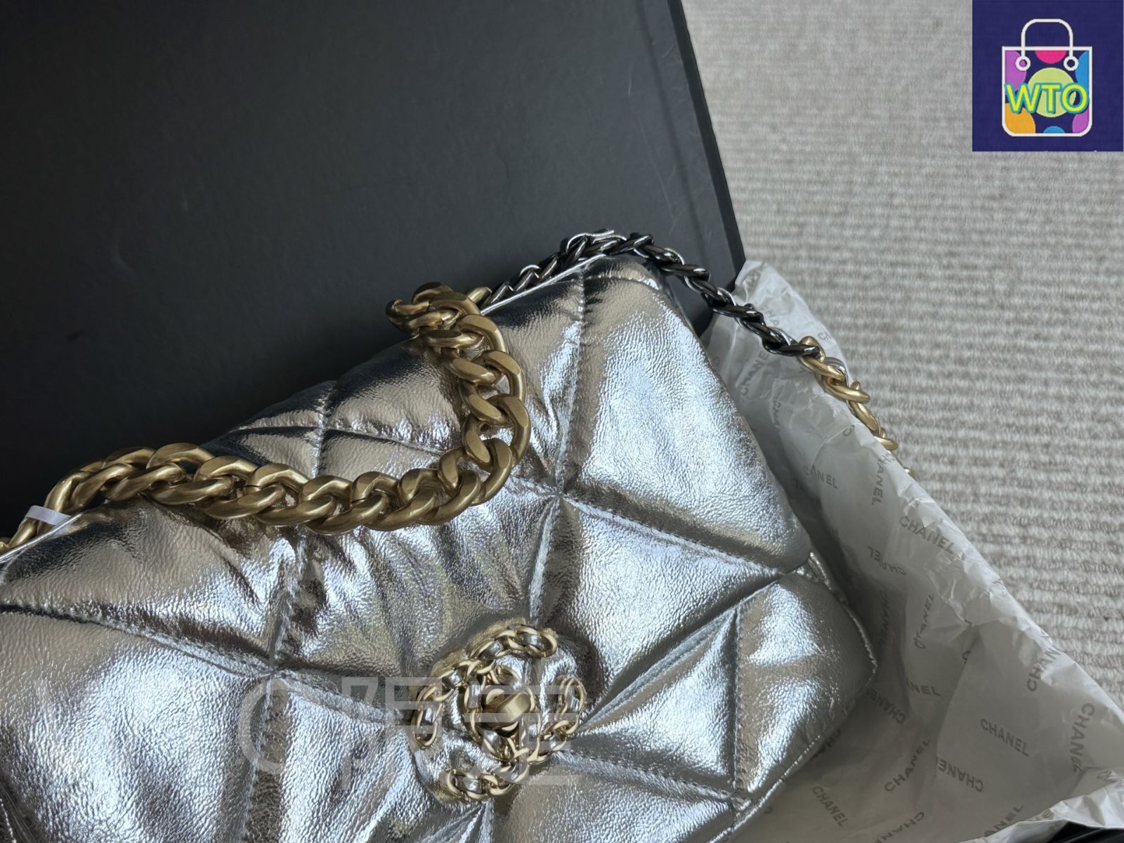 VINTAGE●CHANEL●シャネル19スモールハンドバッグ a1002170_1.jpg
