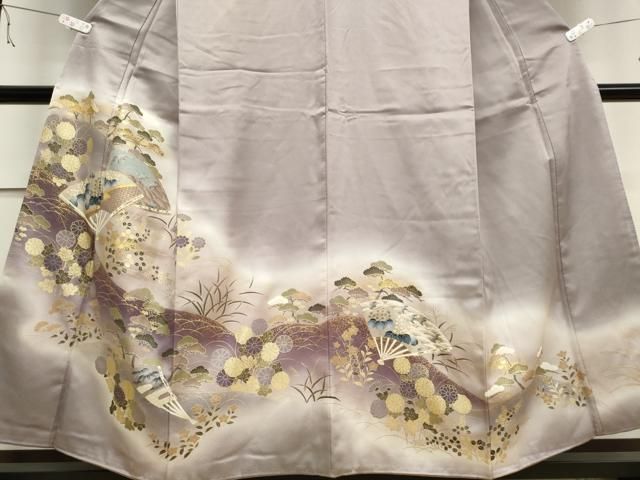 扇面の地紙に鶴や吉祥植物 着物リメイク 黒留袖ワンピース 扇と吉祥