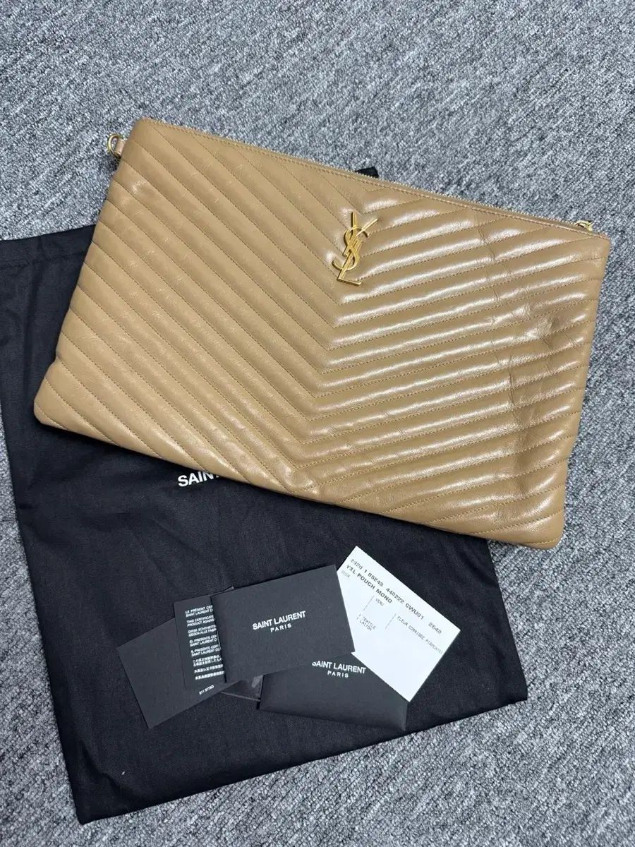 YVES SAINT LAURENT イヴ サンローラン モノグラム マトラッセ クラッチバッグ ベージュ L