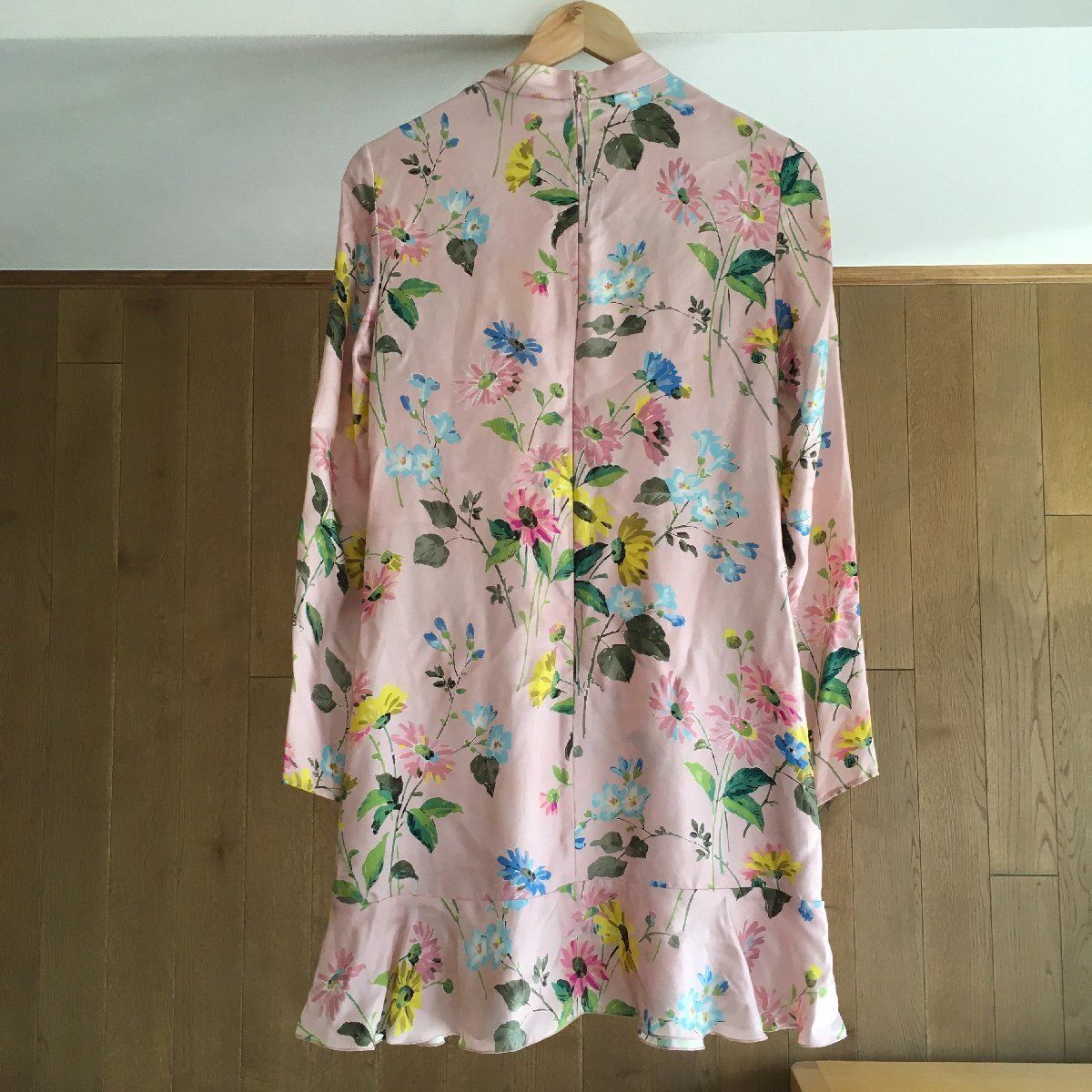 美品✨REDVALENTINO レッドヴァレンティノ ボウタイワンピース 38 美品 RED VALENTINO レッドヴァレンティノ リボン ボウタイ