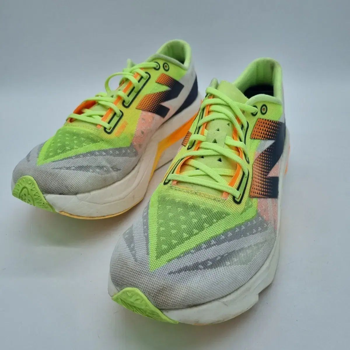 ニューバランス フューエルセル スーパーコンプ エリート メンズ 260mm