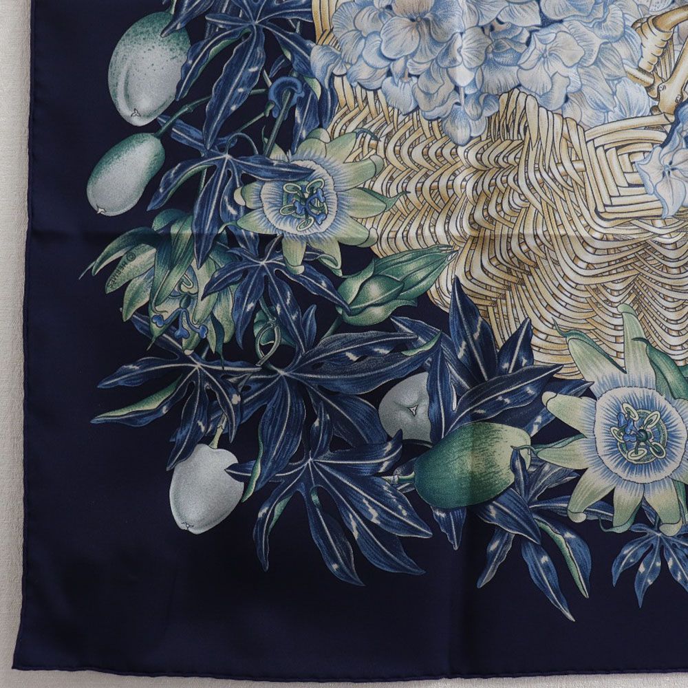 HERMESスカーフ美品　パッションフルーツ　カレ90 HERMES - エルメス HERMES PASSIFLORES パッションフラワー カレ