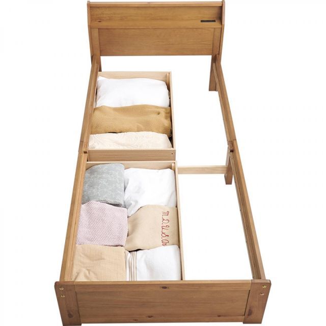 ライトブラウン