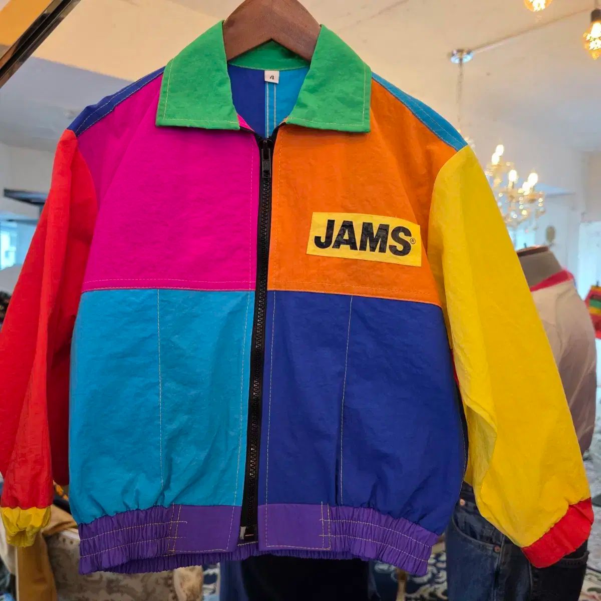 ジャム ウィンドブレーカー
