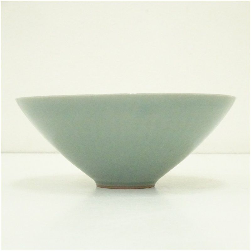 芸珍陶窯 韓基雄造 高麗青磁茶碗（共箱） 茶道 抹茶 おしゃれ
