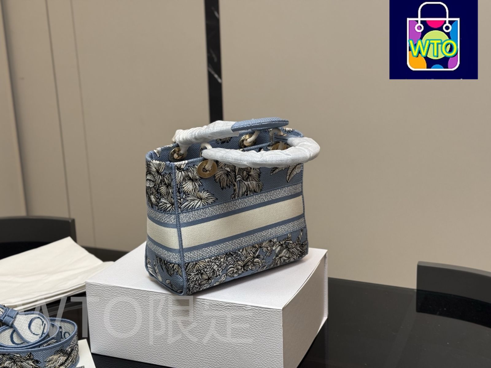 Dior 刺繍
