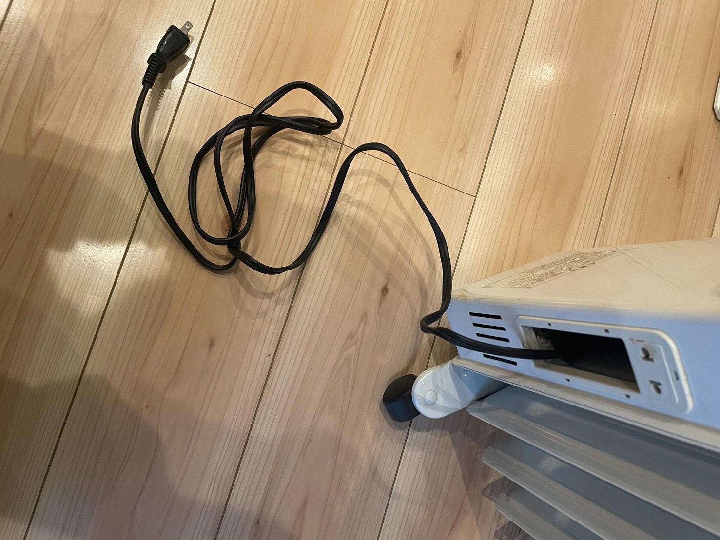 未使用品　オイルヒーター　1200W CCP’S R 612MH 美品】オイルヒーター R-612MH 暖房 - メルカリ