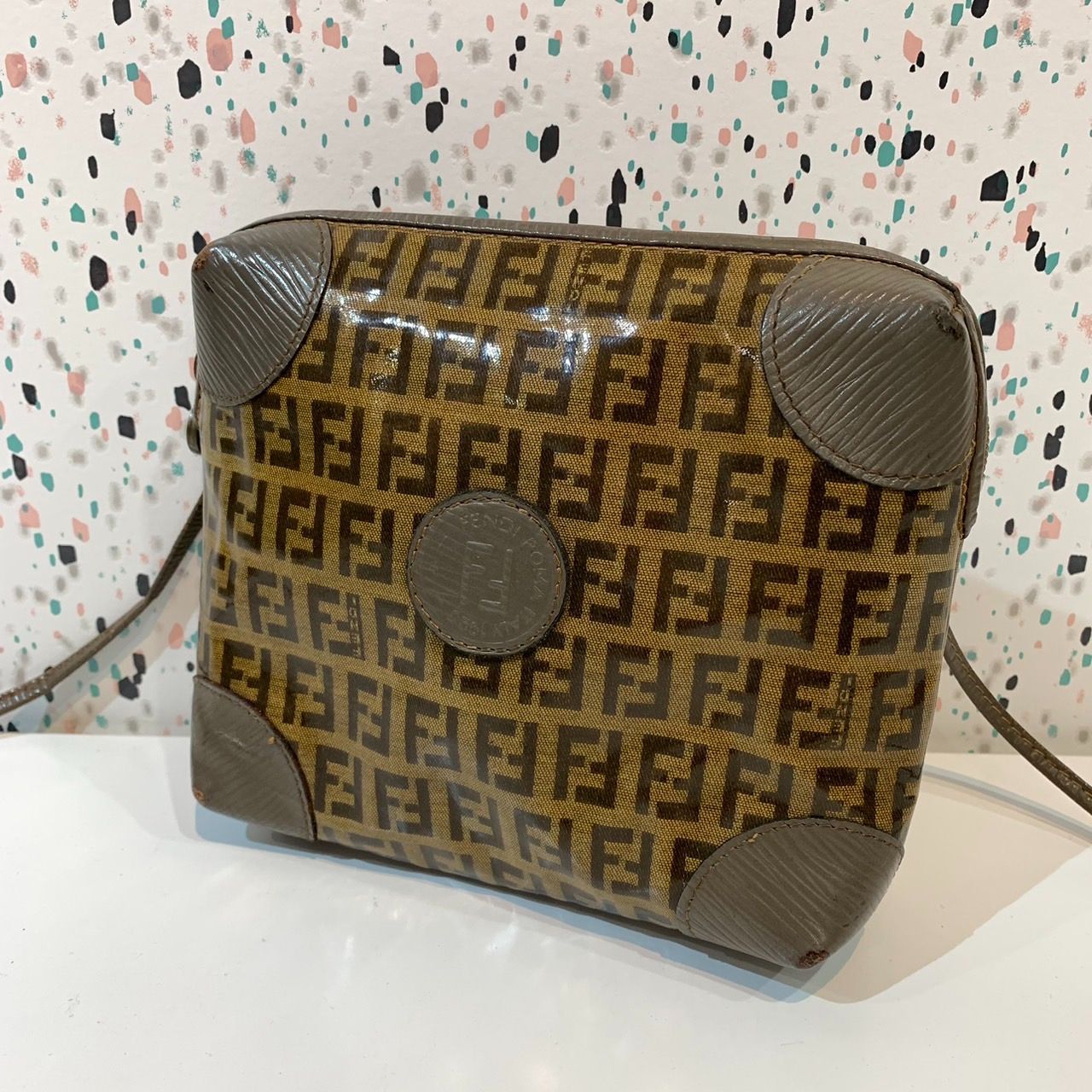 FENDI フェンディ ブラウン 正方形 ショルダーバッグ ミニ ズッカ