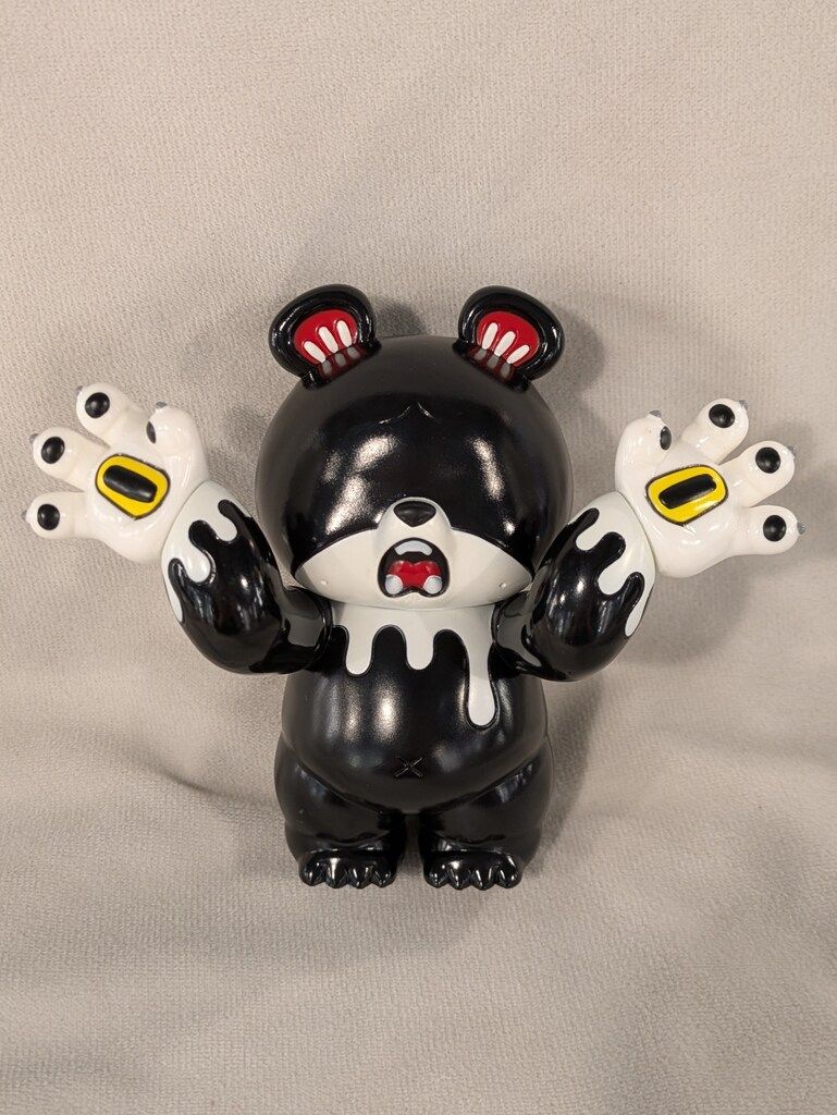 GRAPE BRAIN/zoo toys どんぐり ZOO BEAR 黒成型/白