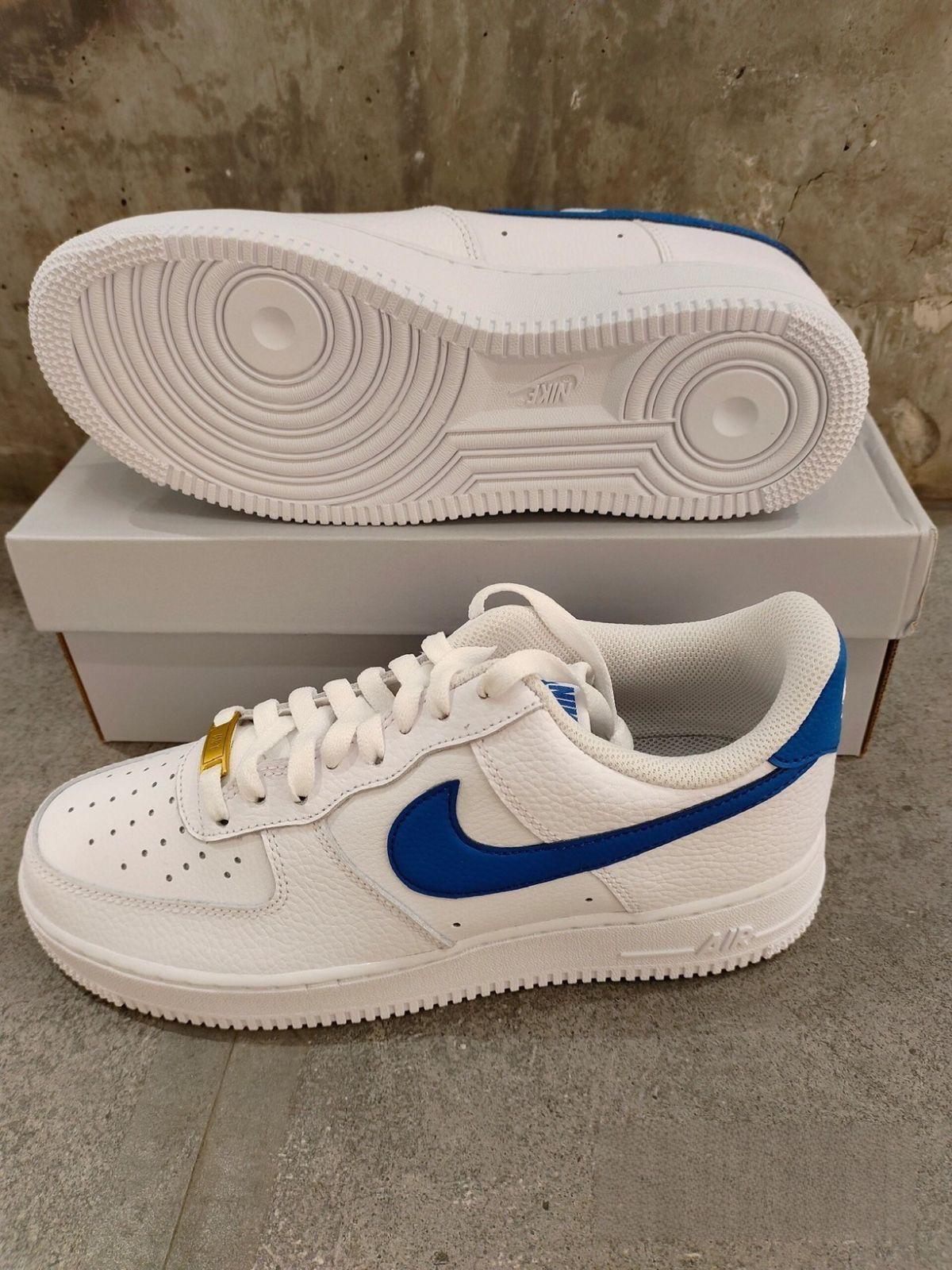 お値下げしました??即購入新品箱付?? NIKE AIR FORCE 1 LOW お値下げしました??即購入新品箱付?? NIKE AIR FORCE 1 LOW