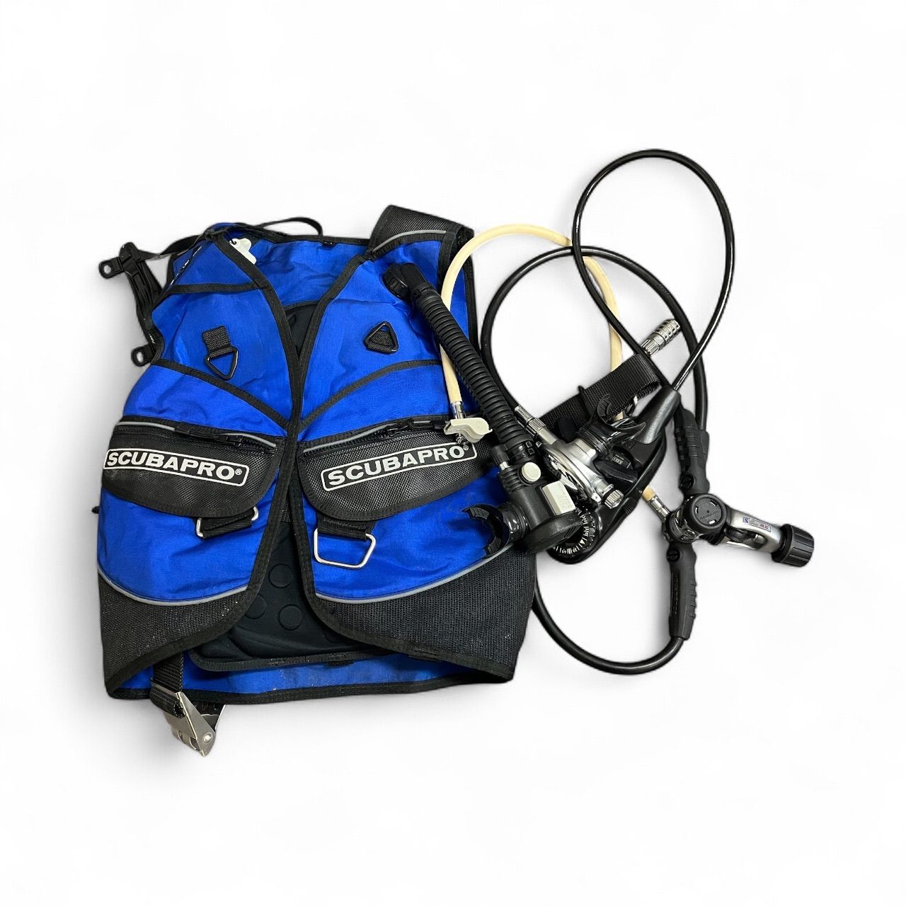 SCUBAPRO スキューバプロ のMK20 レギュレーター SCUBAPRO スキューバプロ のBCジャケットセット