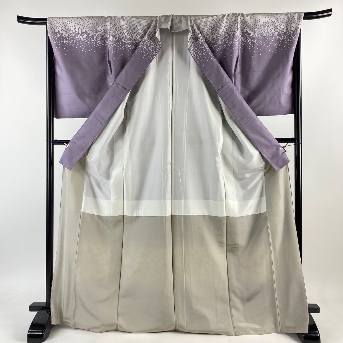 訪問着 身丈170.5cm 裄丈68cm L 袷 牛首紬地 落款あり 縞 染め分け ピンクベージュ 正絹 美品 逸品 中古 訪問着 身丈170.5cm 裄丈68cm L 袷 紬地 草花 薄紫 正絹 名品 中古