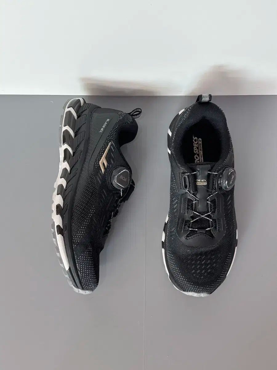 XG トレカ EXHIBITION 会場限定 大阪 ラキドロ 未開封 ×10