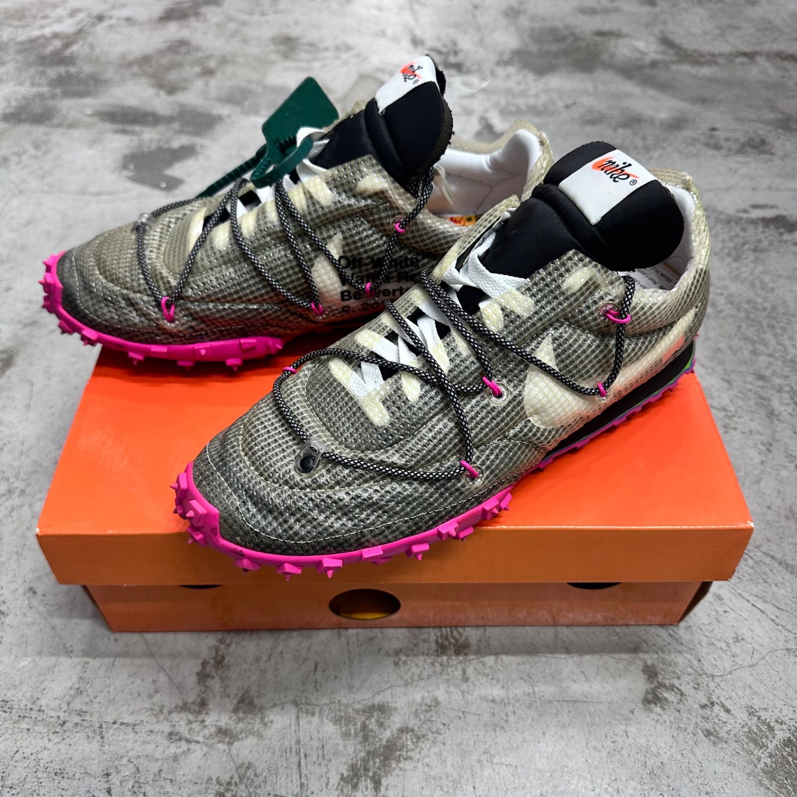 Off-White × Nike Women