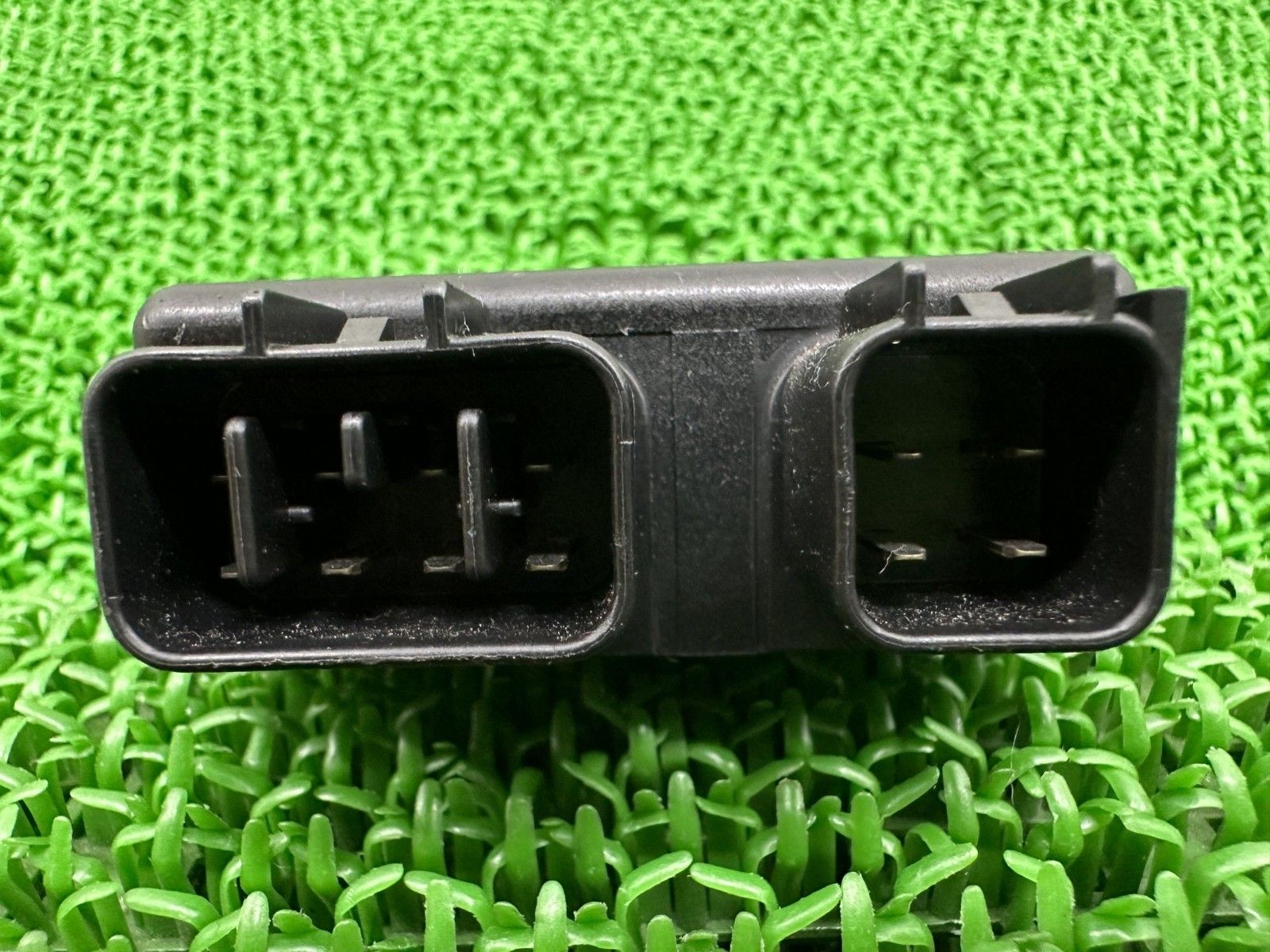 銘品の GPZ1100 イグナイター カワサキ 純正 バイク 部品 ZXT10E CDI スパークユニット 修復素材に 機能的問題なし 品薄 fB カラフルな