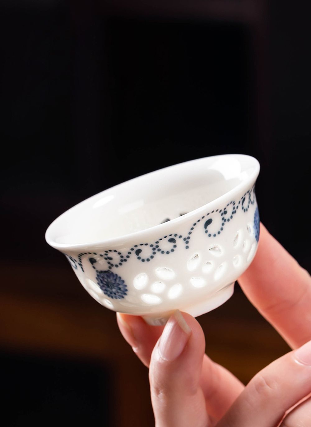 透かし模様で茶の色が見える玲瓏磁器 玲瓏磁 陶磁器 白磁 玲瓏 蓋碗 9