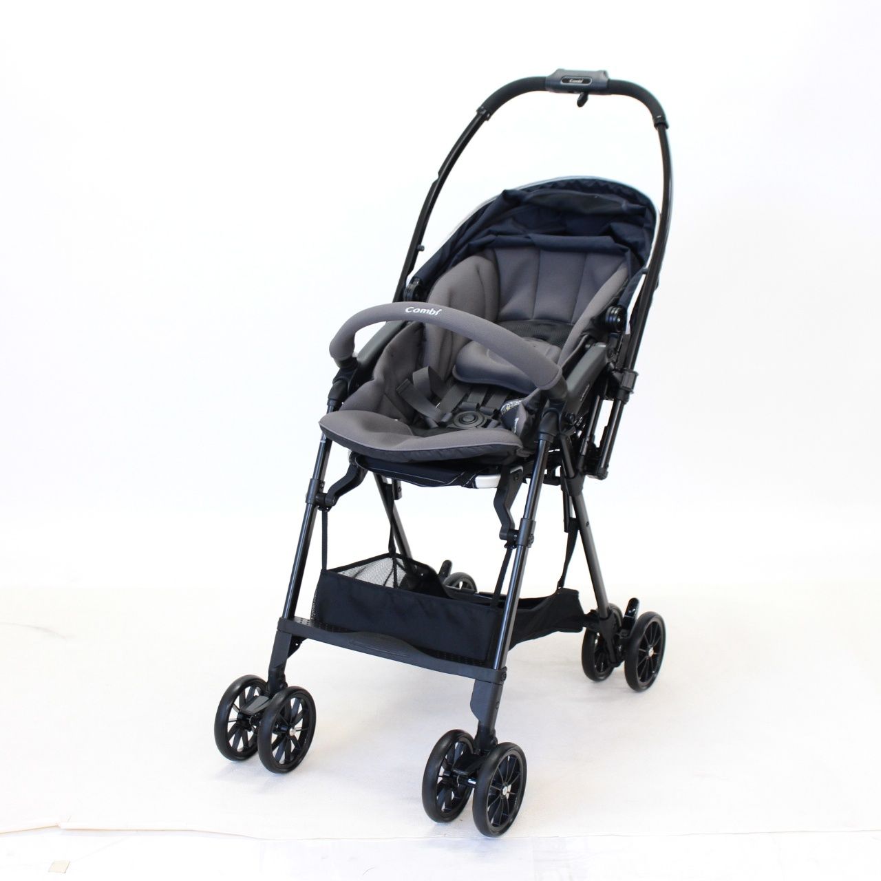 新品，お買い得 コンビ スゴカルエアー エッグショック AM メッシュネイビー NB 【非常に良い(A)】 ベビーカー・バギー