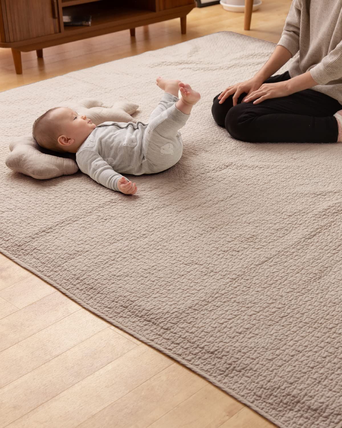 【在庫セール】mofua(モフア) イブル マルチカバー キルティングマット ベージュ L ナイスデイ (200×250cm) 綿100% cloud柄 キルティング ラグカバー ベッドカバー ソファーカバー プレイマット ベビー 低ホルム 乳幼児基準 洗える 人気・おすすめ｜使いやすい・旅行におすすめ 品質保証 全国発送