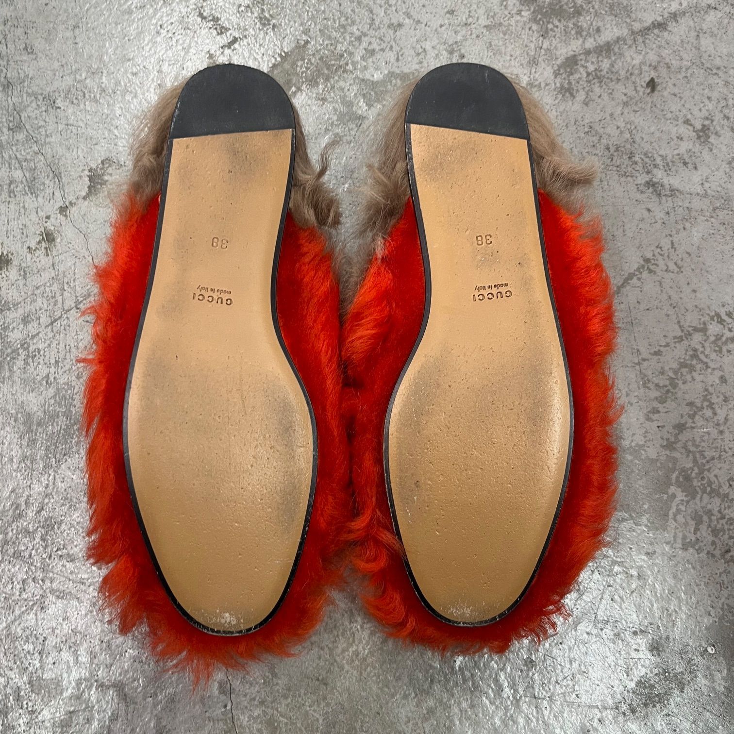 GUCCI プリンスタウン ファー ホースビット スリッポン サンダル