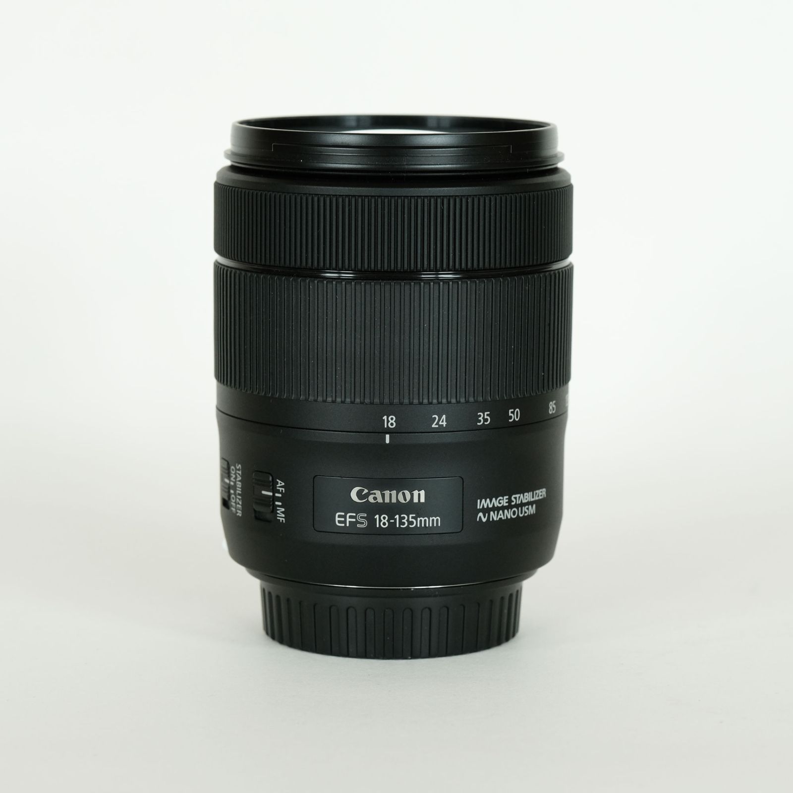 美品] Canon EF-S18-135mm F3.5-5.6 IS STM / キヤノンEF-Sマウント 