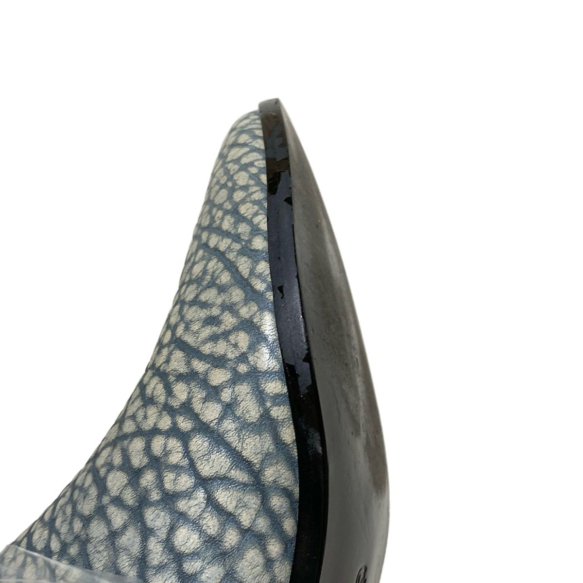 グレー×黒 型押し加工