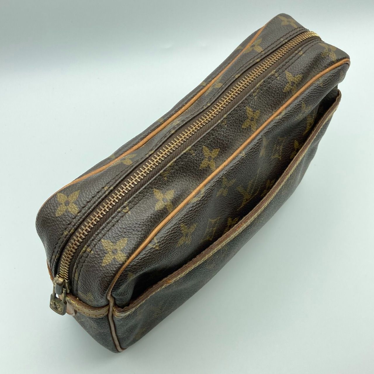 LOUIS VUITTON ルイヴィトン コンピエーニュ クラッチバック 楽天市場】美品 ルイヴィトン コンピエーニュ 28 クラッチバッグ