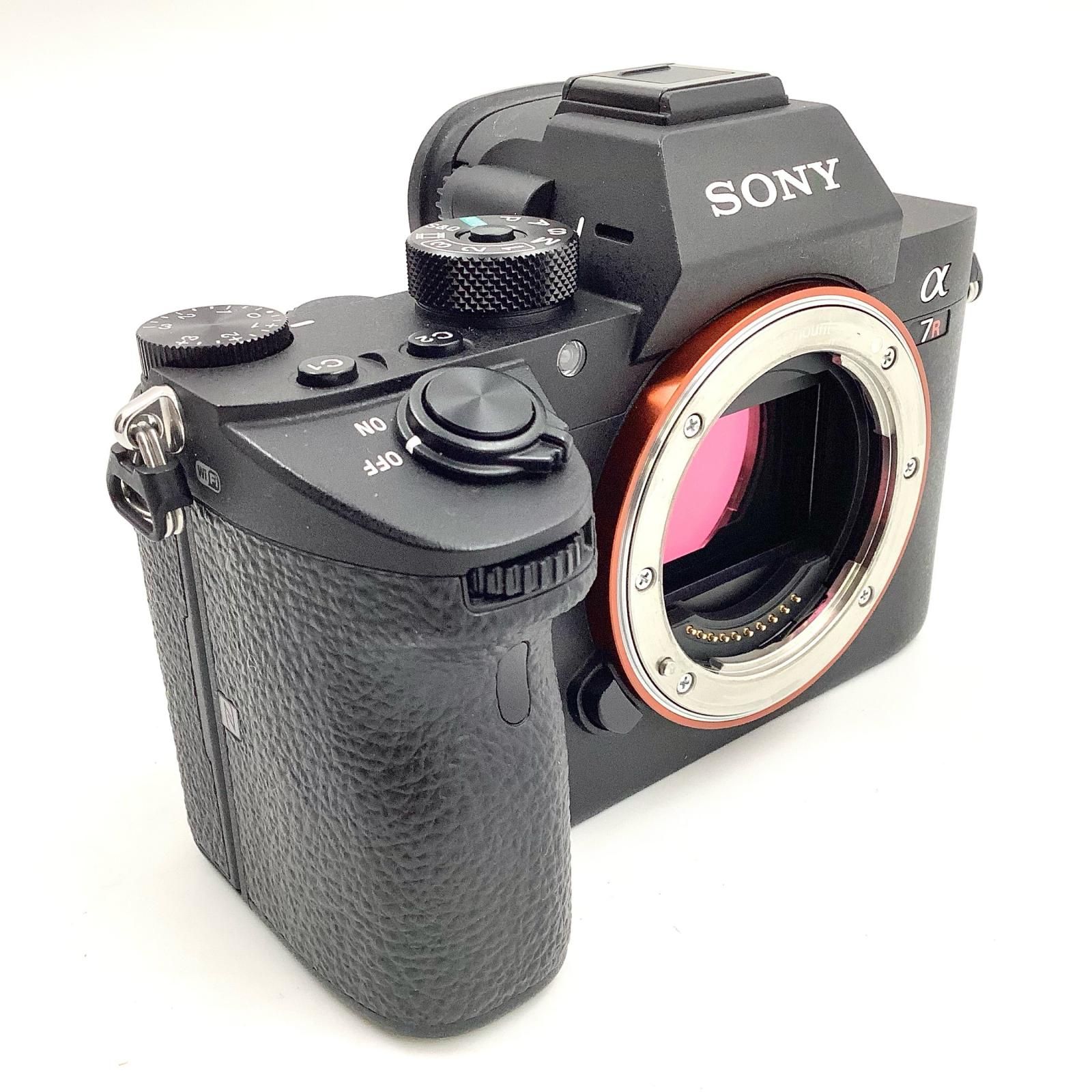 【極美品】SONY α7R III ILCE-7RM3 ボディ　シャッター104 α7R III ボディ ILCE-7RM3 シャッター回数12500回以下 【K456