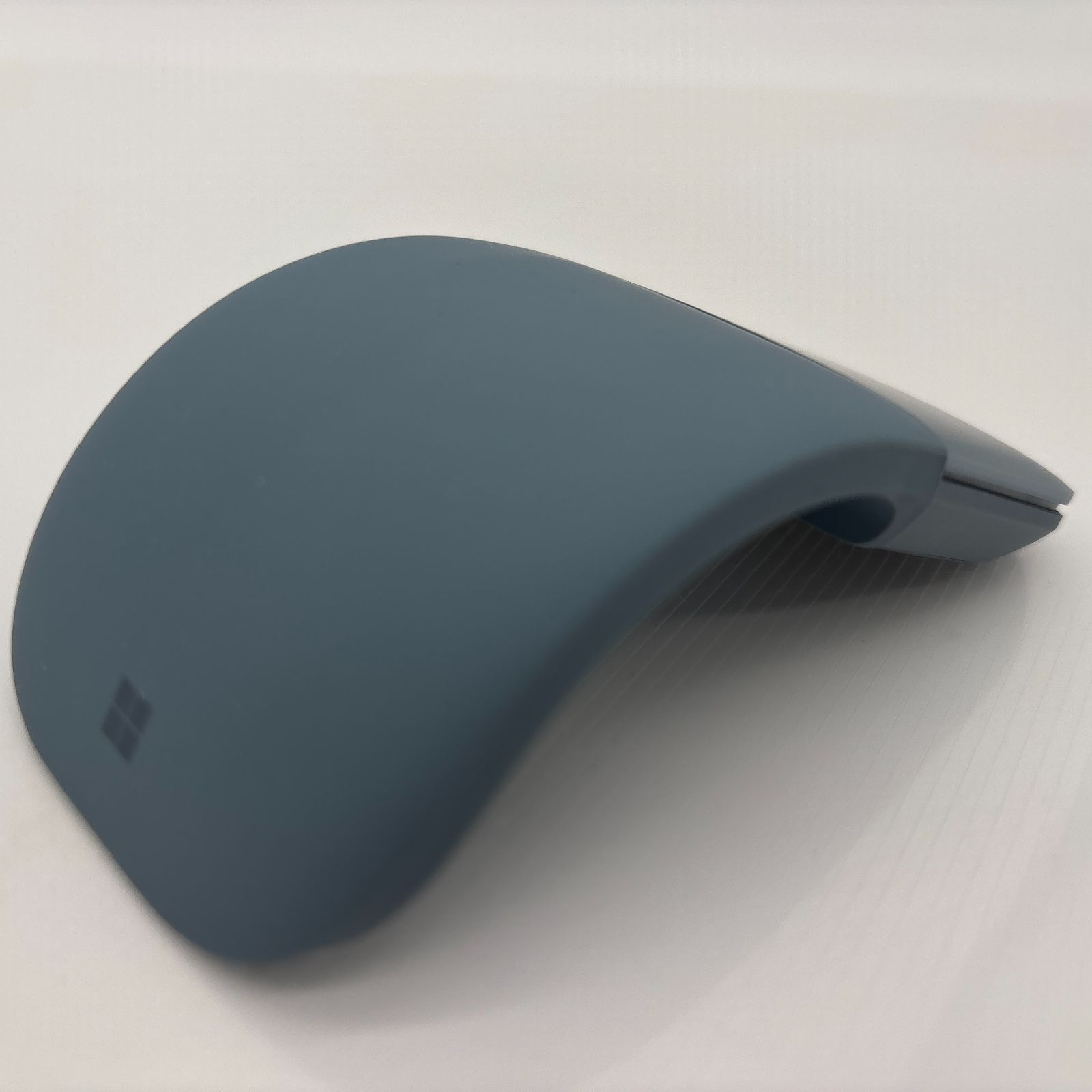 ストイックな Microsoft Surface Arc Mouse CZV-00071 アイスブルー