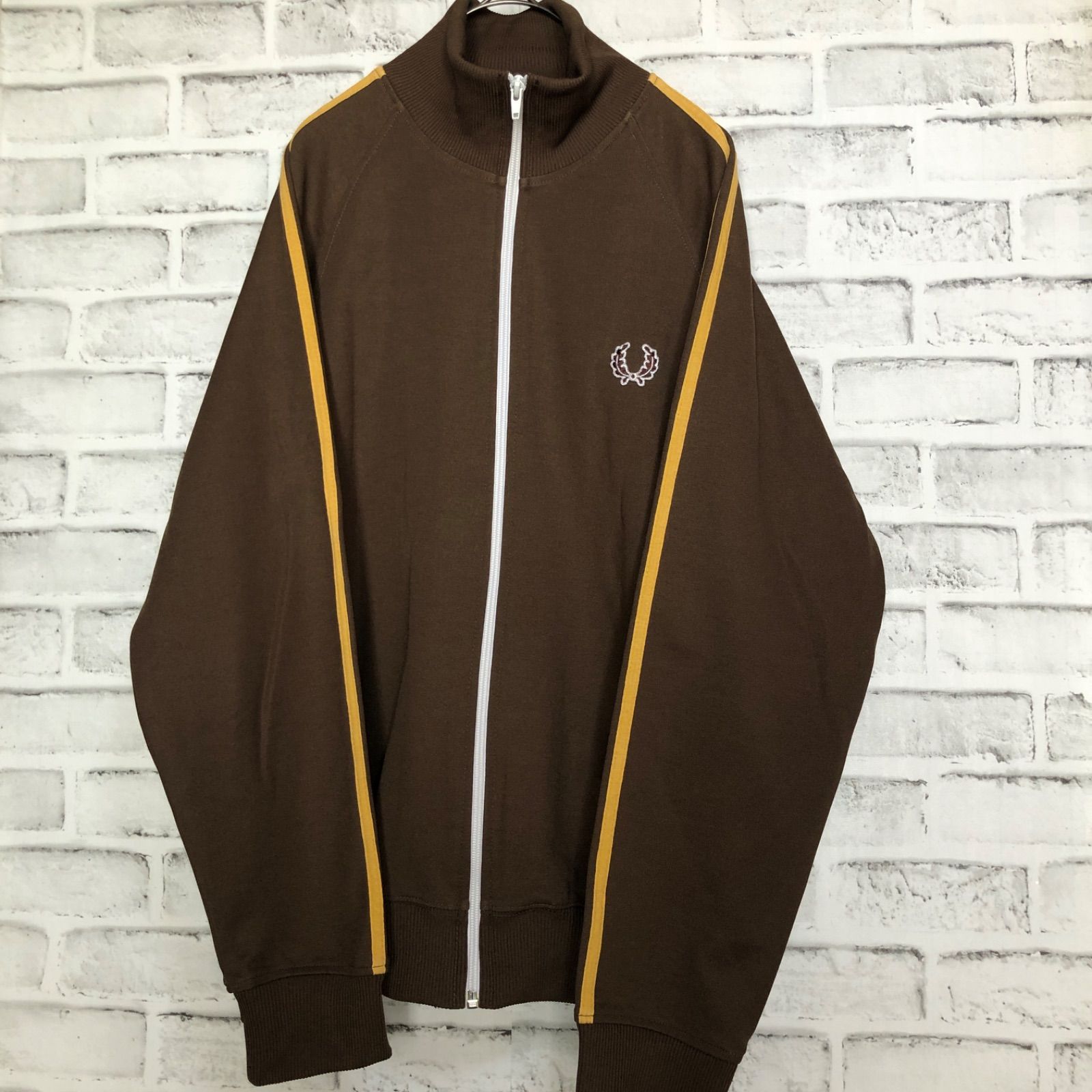 【期間限定値下】フレッドペリー　ブラウン　トラックジャケット　ジャージ　Lサイズ 希少 Lフレッドペリー トラックジャケット ジャージ 刺繍 ブラウン