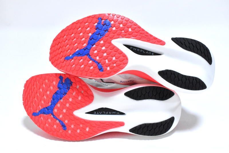 新品 PUMA ウィメンズ ディヴィエイト ニトロ エリート 2 23.5cm