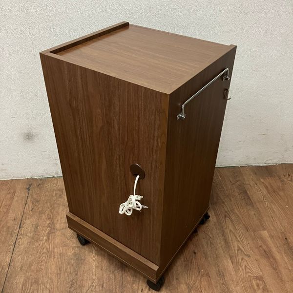 パラマウントベッド 中古 床頭台 ベットサイドキャビネット ロー