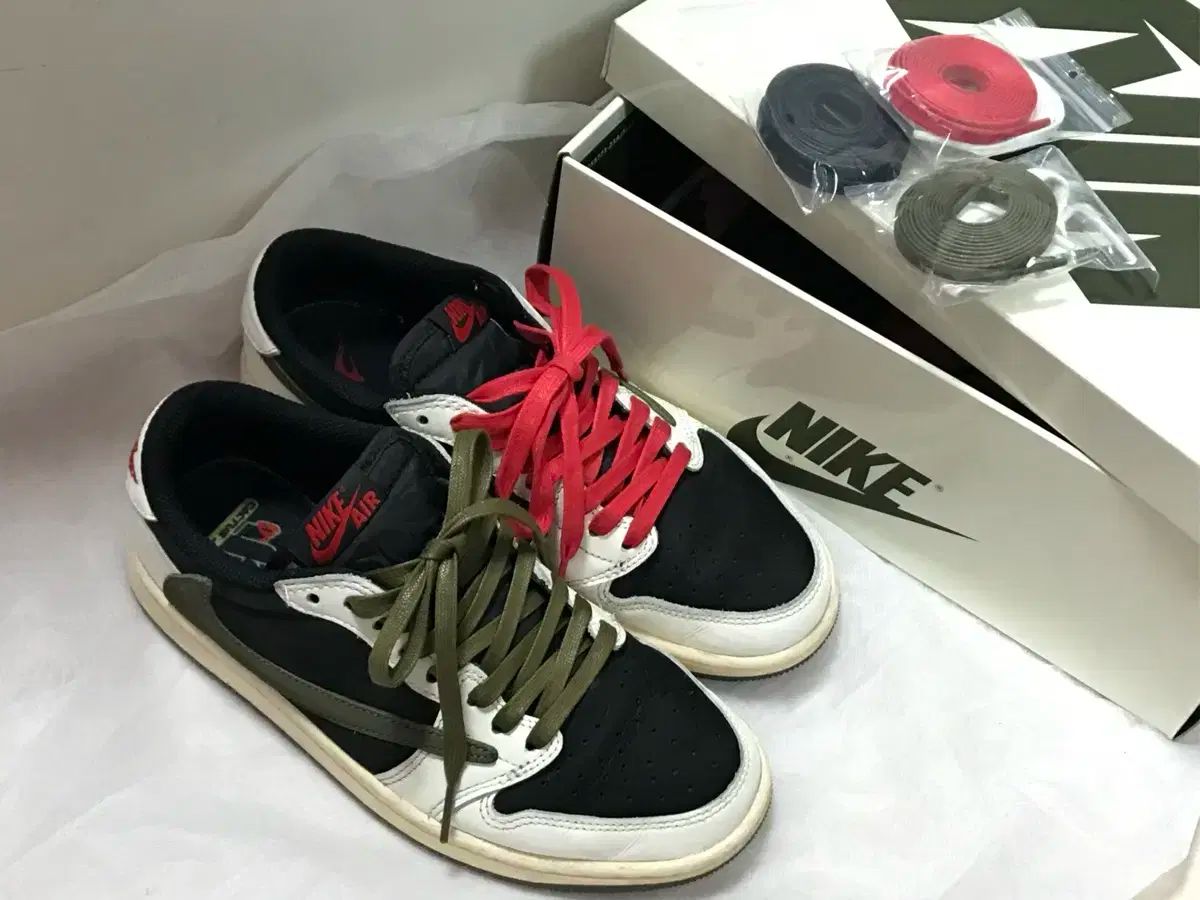 （ W ） ジョーダン 1 x トラヴィス SCOTT(スコット) レトロ ロー OG SP ミディアム オリーブ