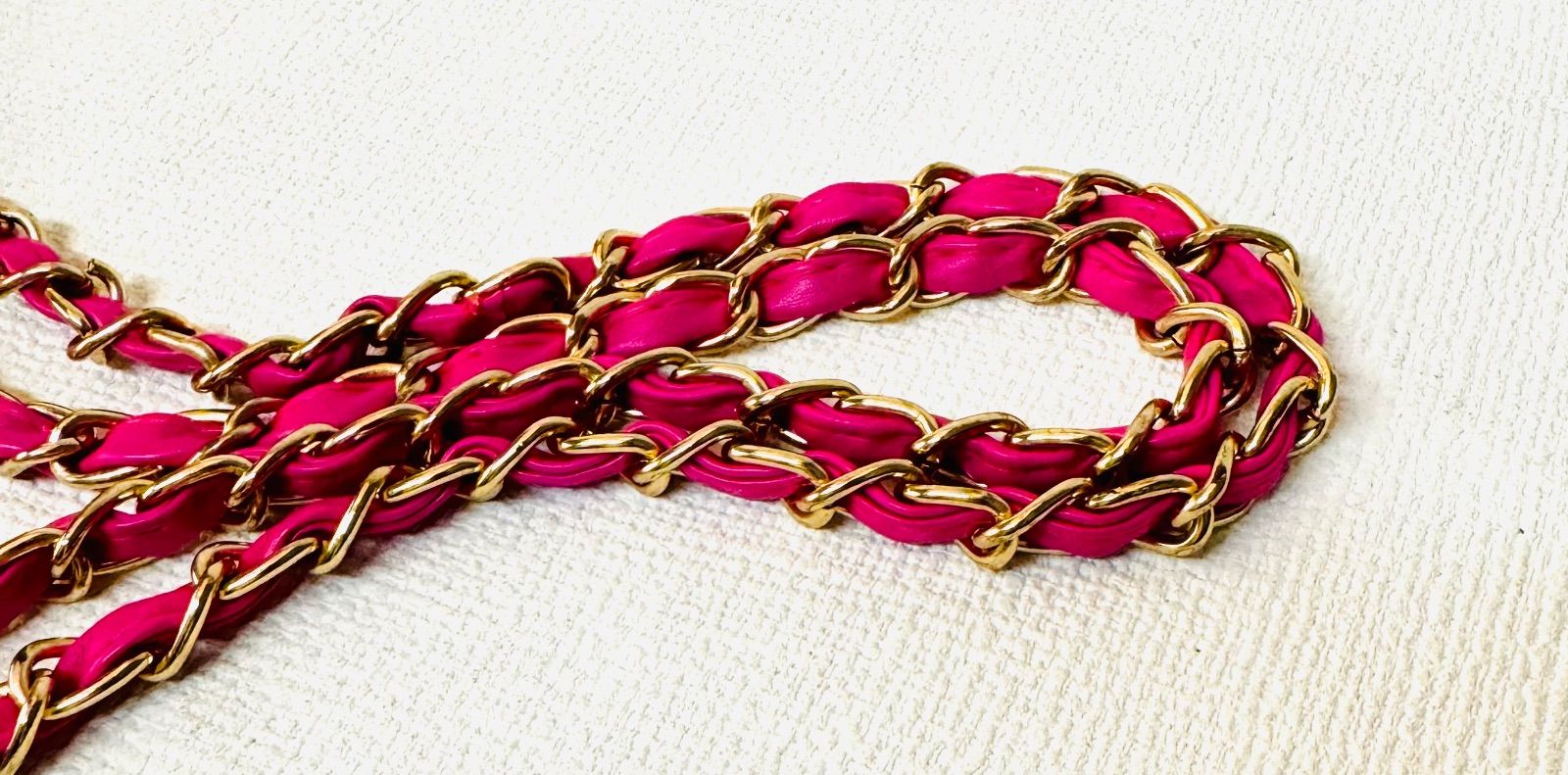 美品 CHANEL シャネル 【ノベルティ ピンク ボア チェーンショルダー