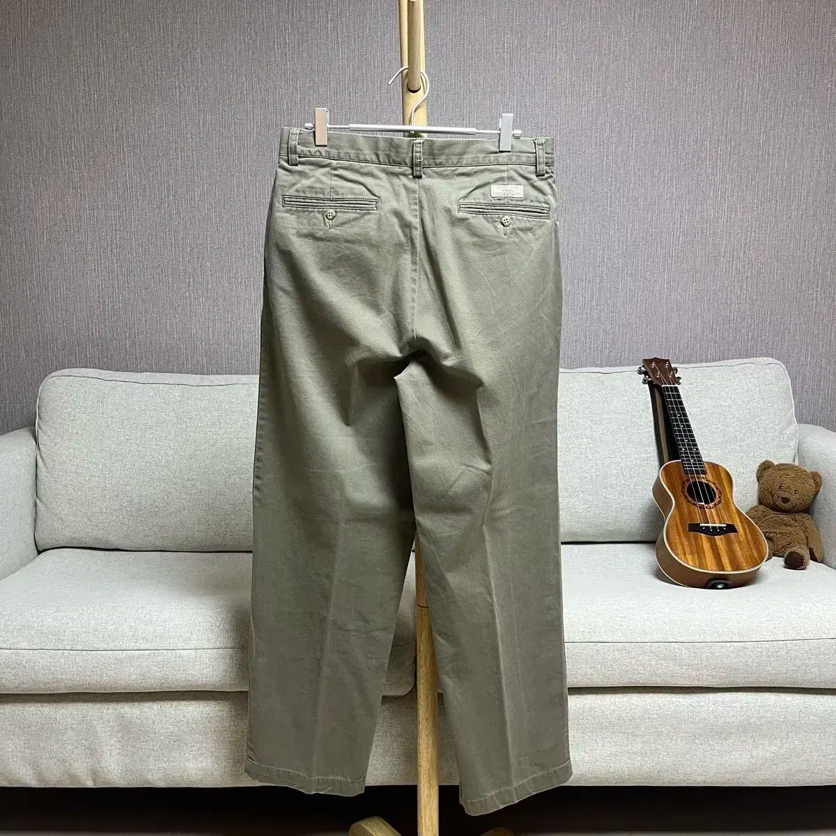 チノパンツ